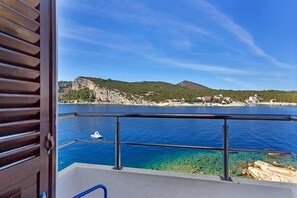 Værelse til 3 personer - balkon - havudsigt | Strand-/havudsigt