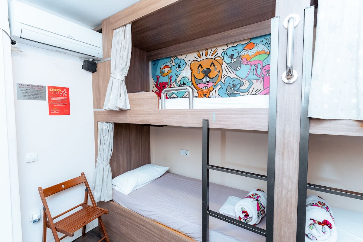 經典共用宿舍, 男女混合宿舍 | 防敏寢具、遮光窗簾/窗簾、免費 Wi-Fi、床單