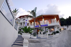 Front of property - Hotel Orchidea (Peschici)