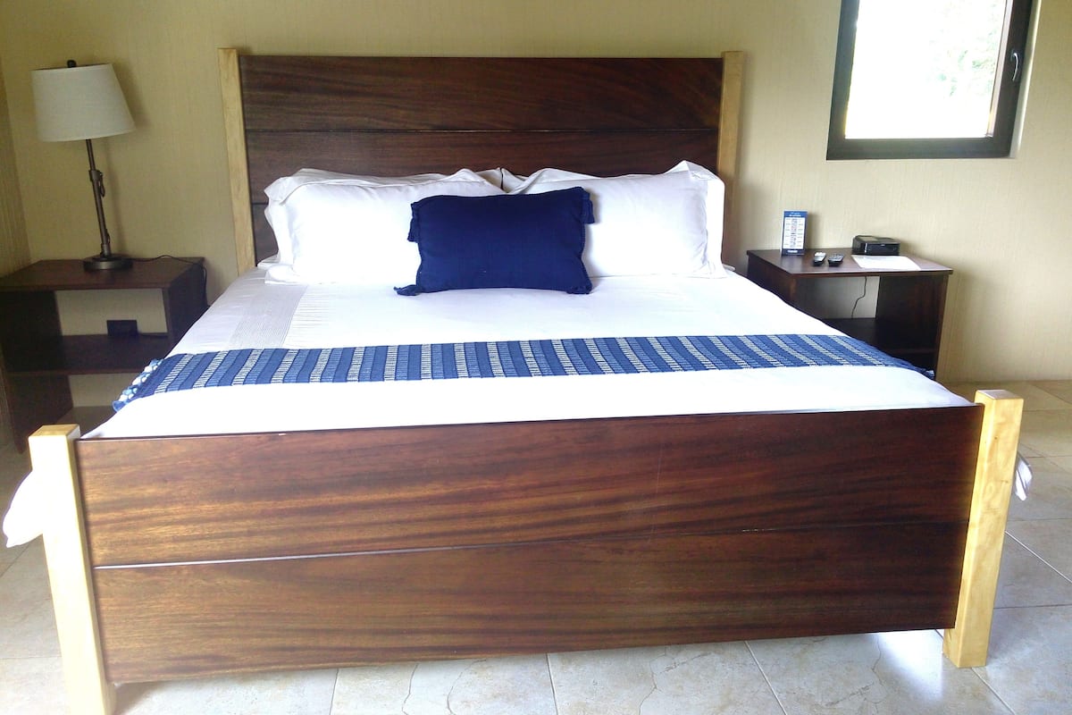 Desk, rollaway beds