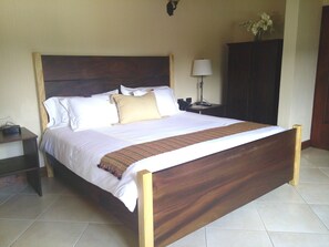 豪華雙人房, 1 間臥室, 山景 | 書桌、折疊床/加床