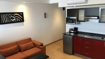 Minibar, in-room safe, desk, soundproofing