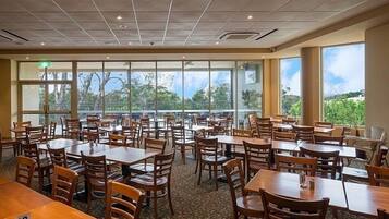 Lunch and dinner served