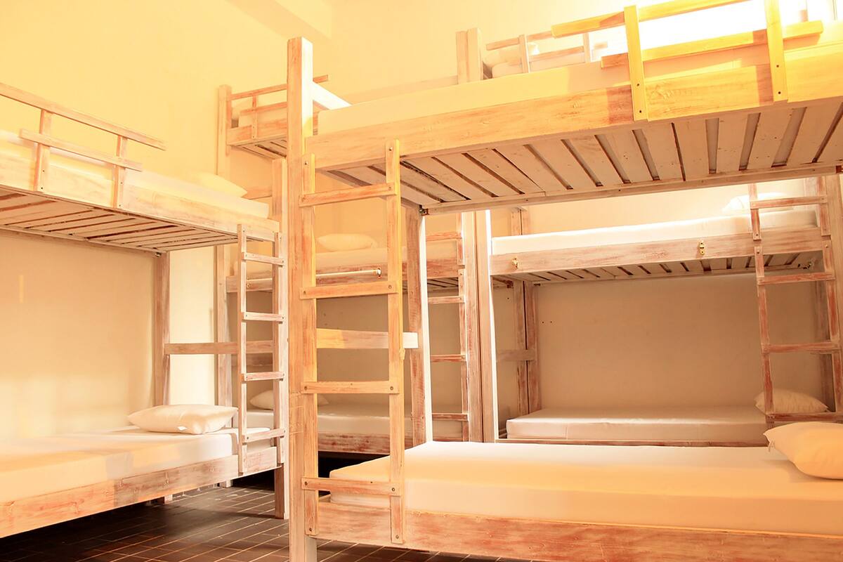 Free cots/infant beds, rollaway beds, free WiFi