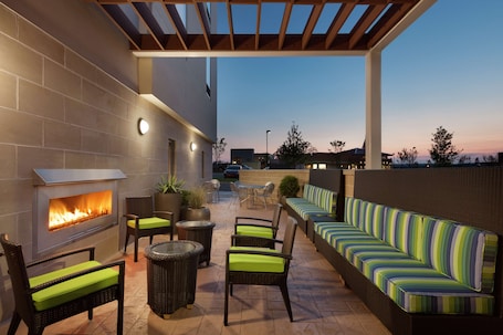 Terrace/patio. Home2 Suites by Hilton Durham Chapel Hill