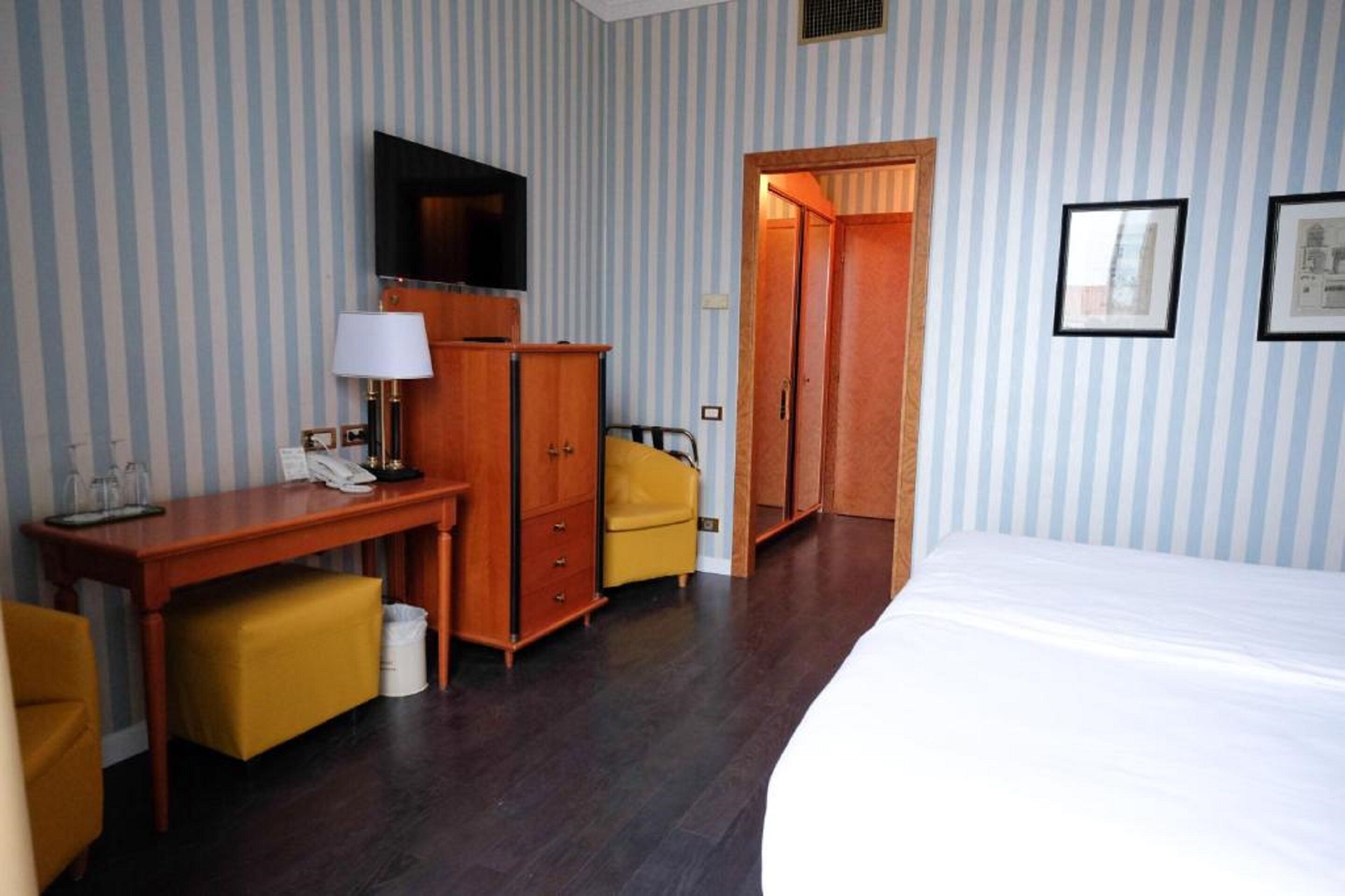 1 bedroom, minibar, in-room safe, individually decorated