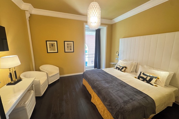 Minibar, una cassaforte in camera, con stile personalizzato