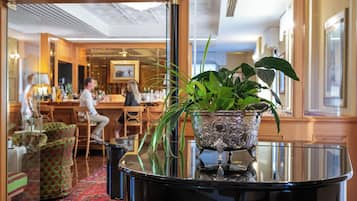 Bar (in der Unterkunft)