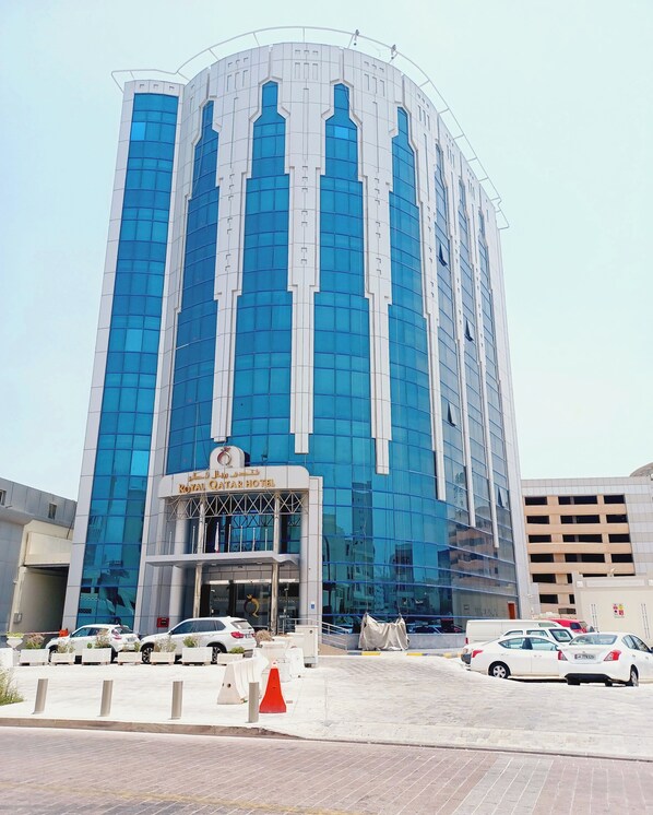 واجهة المنشأة