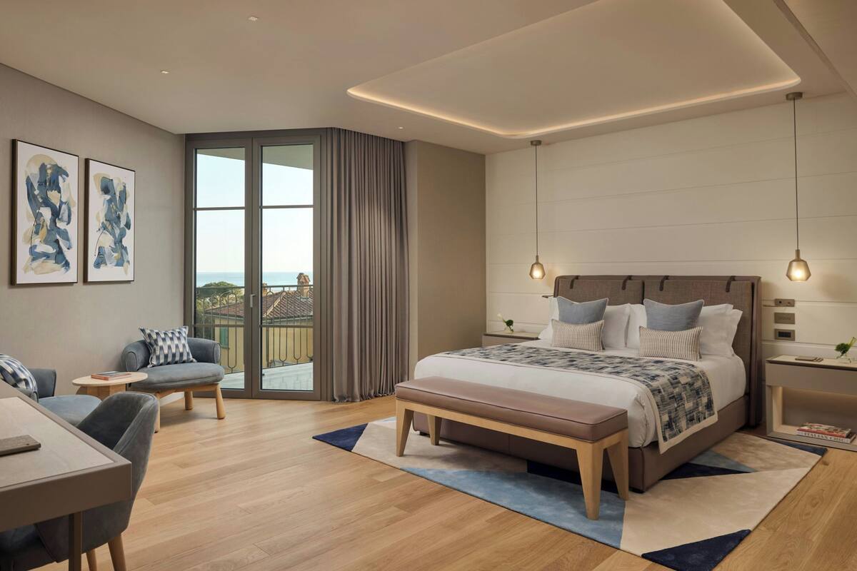 Suite – executive, 1 kingsize-seng, balkong | Safe på rommet, wi-fi (inkludert) og sengetøy