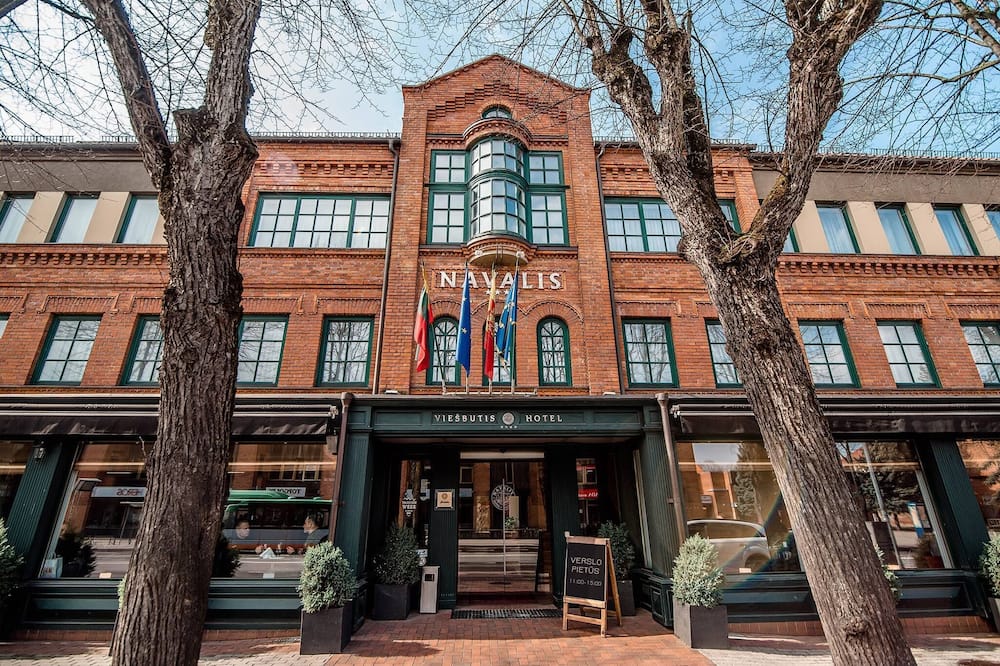 Navalis Hotel
