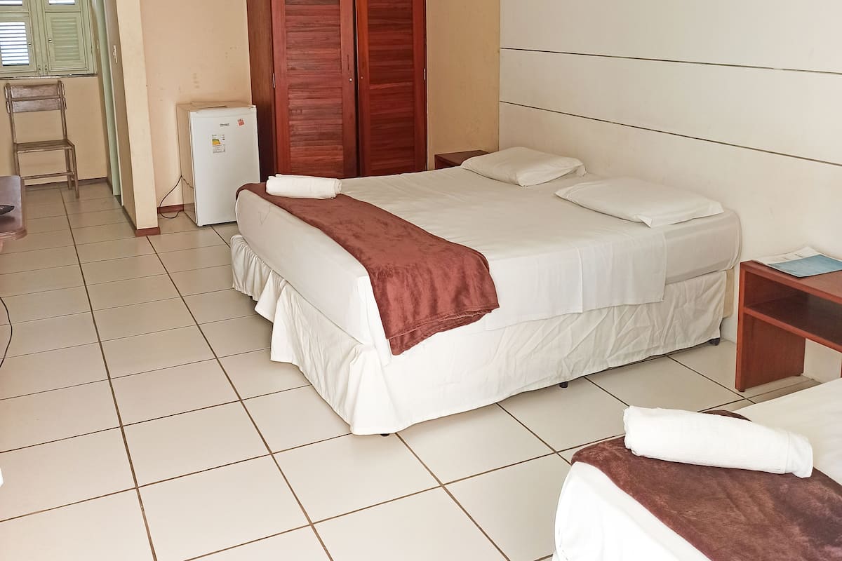 Standard Triple Room | Minibar, free WiFi, bed sheets