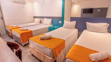 Apto Standard Triplo Twin | Minibar, free WiFi, bed sheets