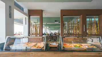 Free daily buffet breakfast