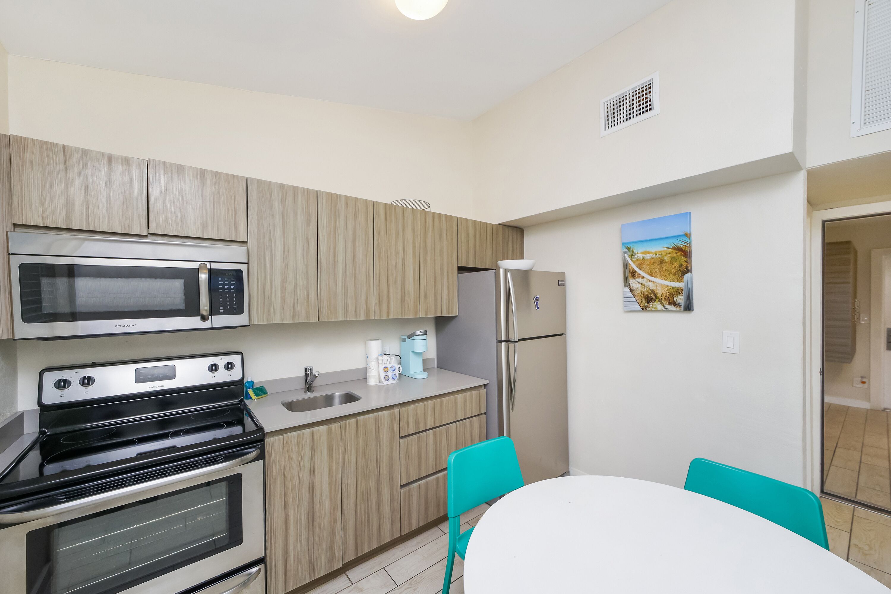 Familieleilighet, 2 soverom, kjøkken | Eget kjøkken | Mikrobølgeovn og kaffetrakter/tekoker