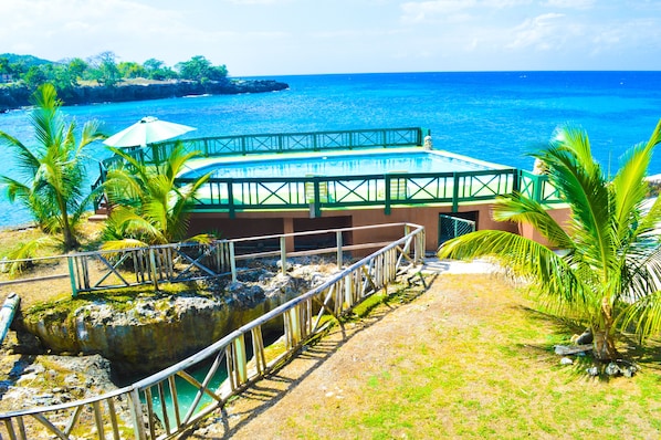 Property grounds - Le Mer Guest House & Villa - Lucea (Lucea)