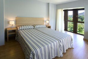 Family Apartment, Ensuite | Interior - Apartamentos Posada La Robla (Castaneda)