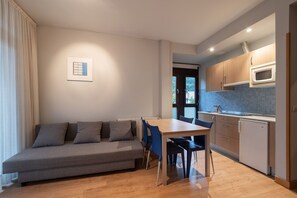 Apartment, Ensuite | Shared kitchen - Apartamentos Posada La Robla (Castaneda)