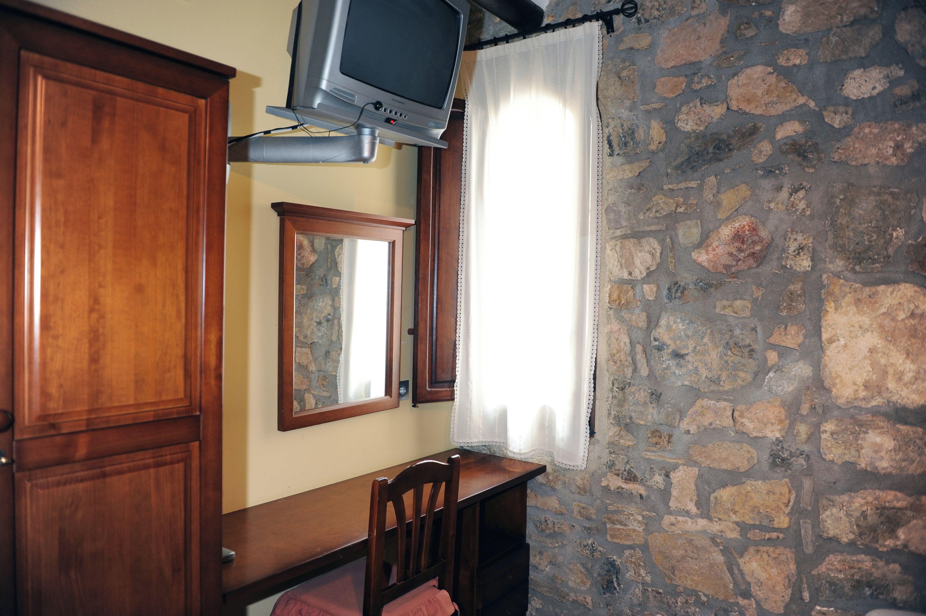 superior triple room | 1 bedroom, desk, blackout curtains, free wifi