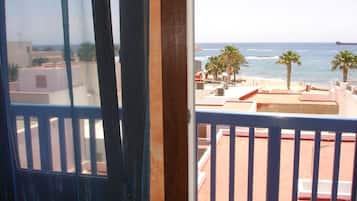 Superior Double Room, Private Bathroom, Sea View | Room amenity