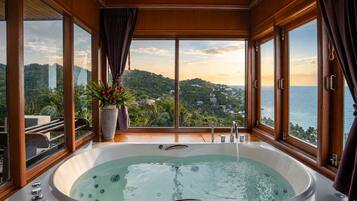 Jacuzzi Seaview Room | 迷你吧、獨特設計、獨特裝修、遮光窗簾/窗簾