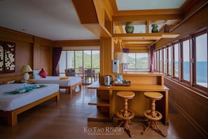 Minibar, individually decorated, individually furnished, blackout drapes - Ko Tao Paradise Resort (Koh Tao)