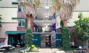 Exterior - Backpacker's Home (Seogwipo)