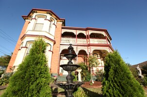 Fachada del alojamiento