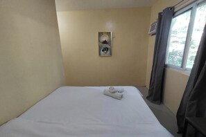 Standard-huone | Työpöytä, ilmainen Wi-Fi, vuodevaatteet