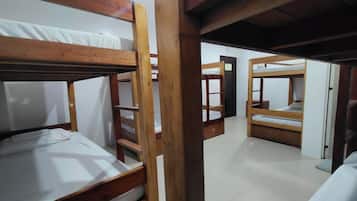 Mixed Dormitory (8pax) | Desk, free WiFi, bed sheets