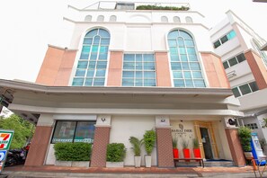 Exterior - OYO 284 Sabaidee Minitel (Bangkok)