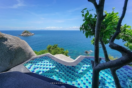 Eagle's Nest Pool Villa | Living area | Flat-screen TV