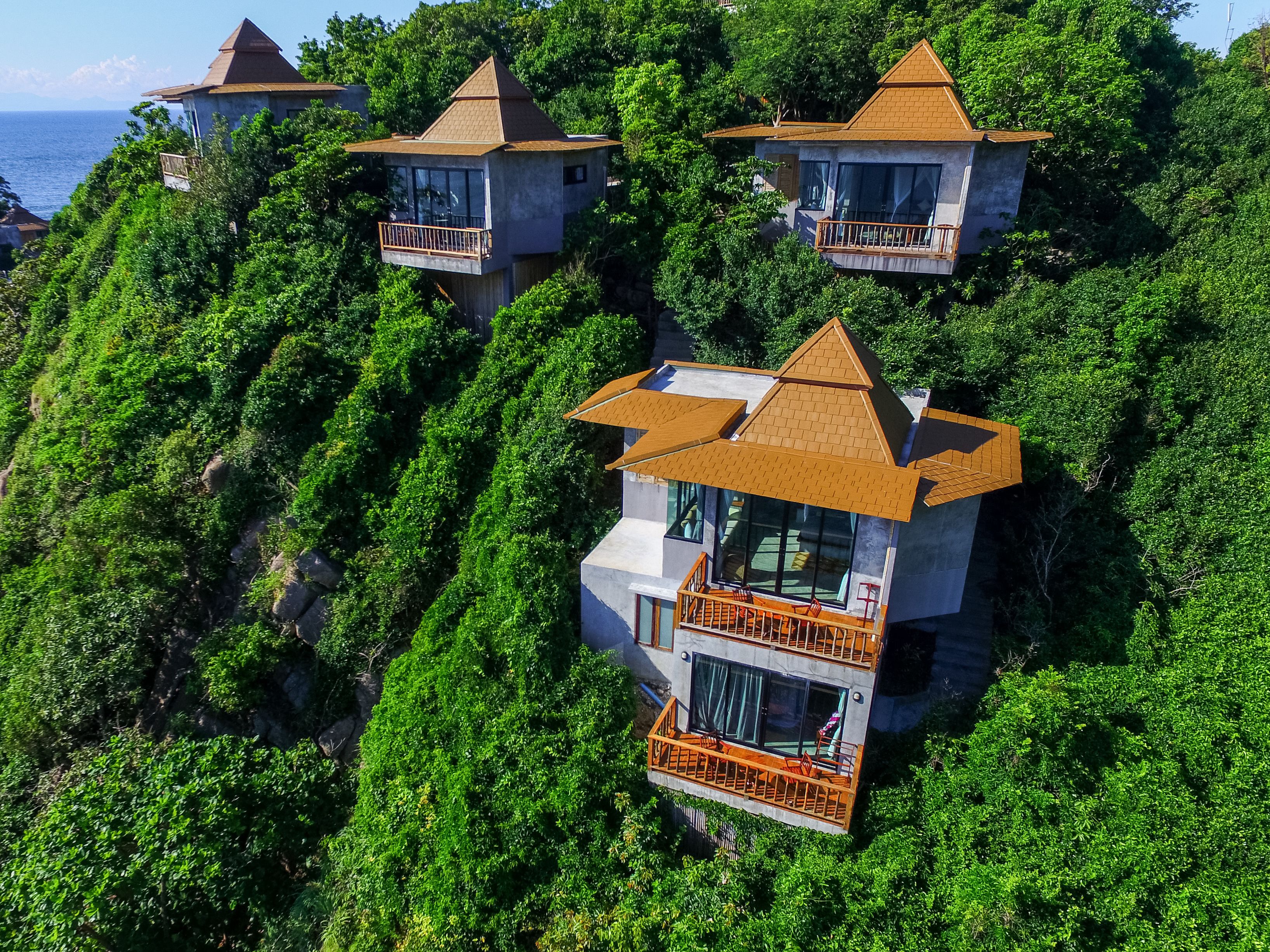 Deluxe Ocean View | 1 bedroom, minibar, in-room safe, desk