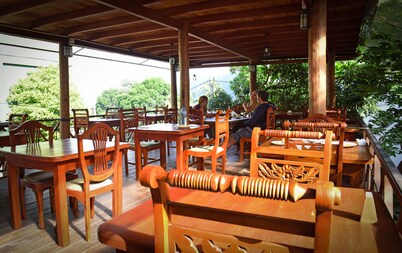 Hotel Mango Garden
