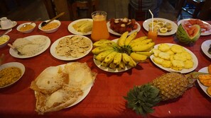 Kontinental frokost hver dag (mot et tillegg)