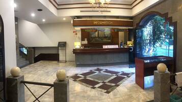 Check-in/check-out kiosk