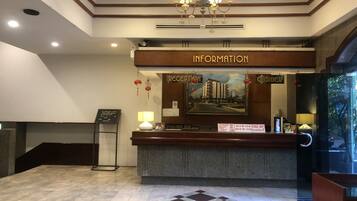 Check-in/check-out kiosk