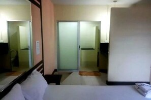 Standard Double Room | Escritorio y wifi gratis