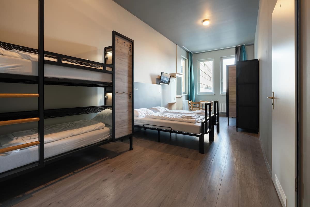 6-bed Room | Gratis Wi-Fi, sengetøj