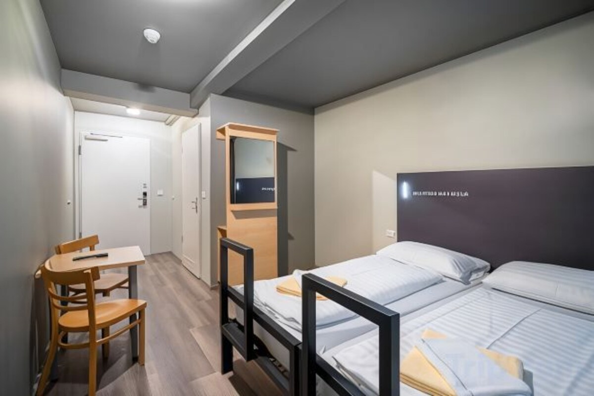 Twin Room For Single Use