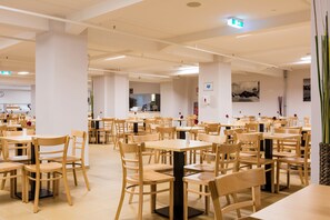 Daily buffet breakfast (EUR 11.90 per person)