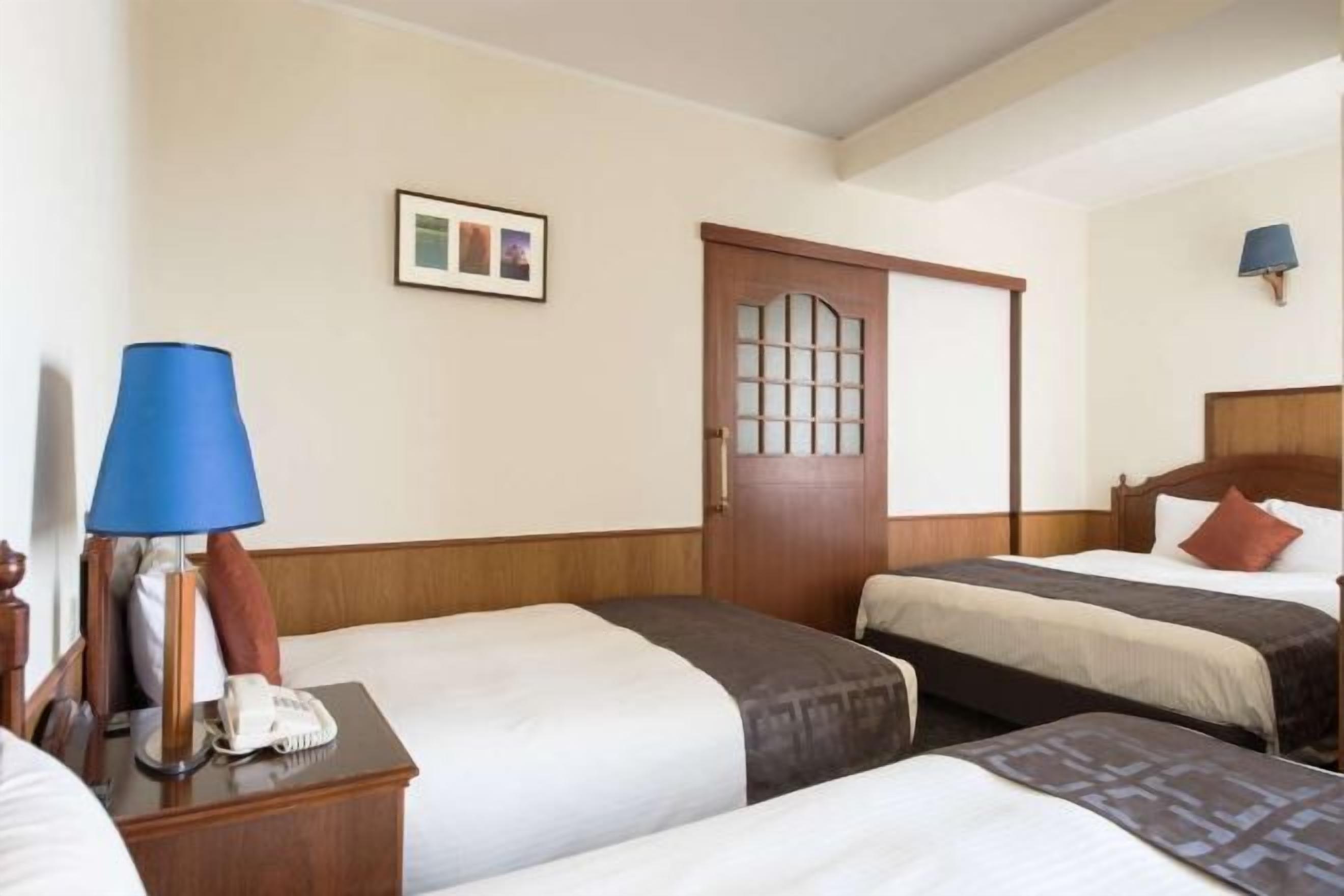 Down duvets, in-room safe, iron/ironing board, free WiFi