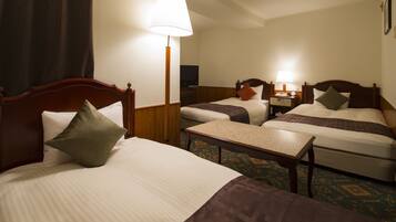 Down comforters, in-room safe, iron/ironing board, free WiFi