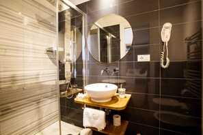 Deluxe-Zimmer (Via Di Monale 75) | Badezimmer