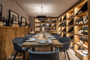 Lunch and dinner served, Regional cuisine