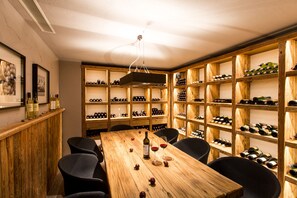 Lunch and dinner served, Regional cuisine - Hotel & Wirtshaus Post (Sankt Johann in Tirol)