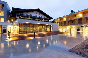 Exterior - Hotel & Wirtshaus Post (Sankt Johann in Tirol)