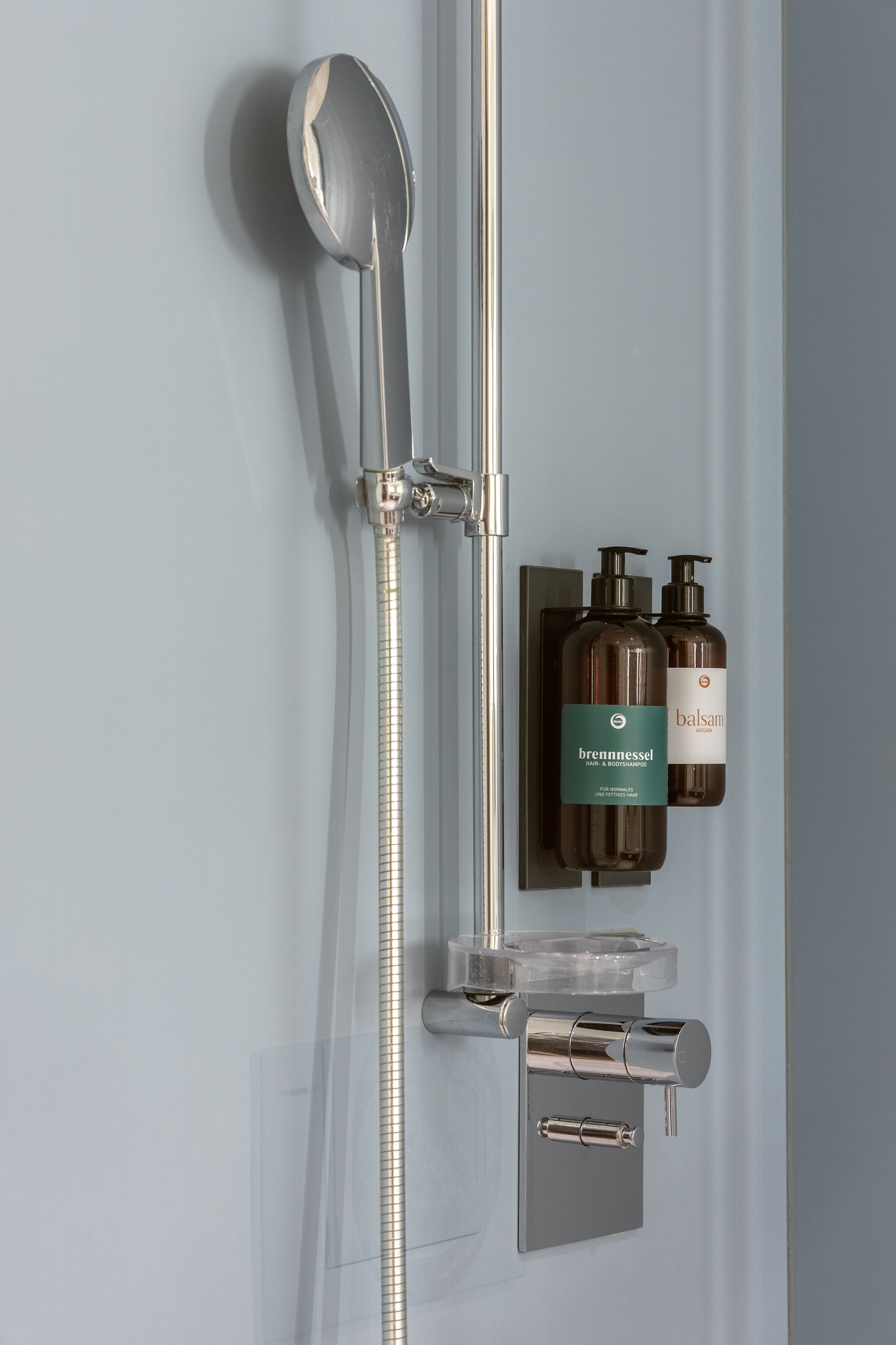 twin room | bathroom | shower, free toiletries, hair dryer, bathrobes