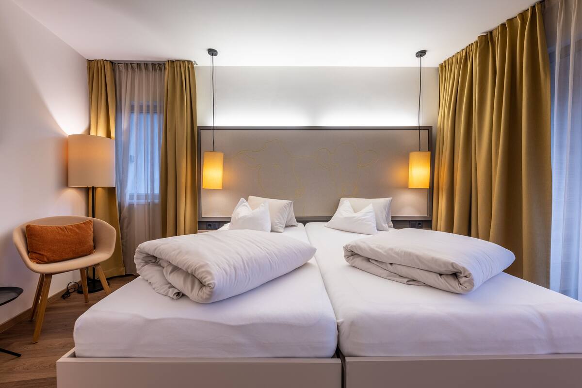 comfort double room | 1 bedroom, minibar, in-room safe, blackout curtains