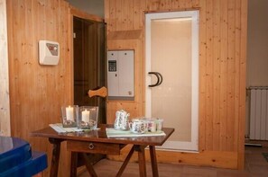 Sauna, bain à remous, hammam, massages